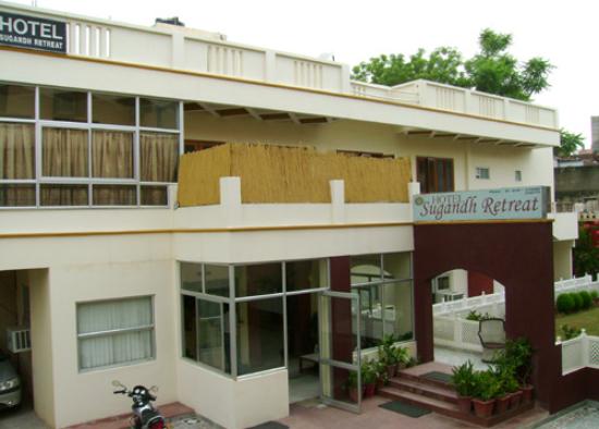 Hotel Sugandh Retreat - Sindhi Camp - Jaipur Image