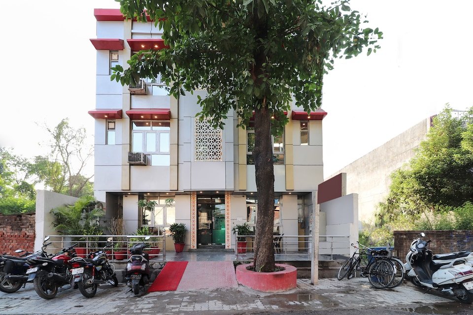 Natraj Hotel - Chowk - Lucknow Image