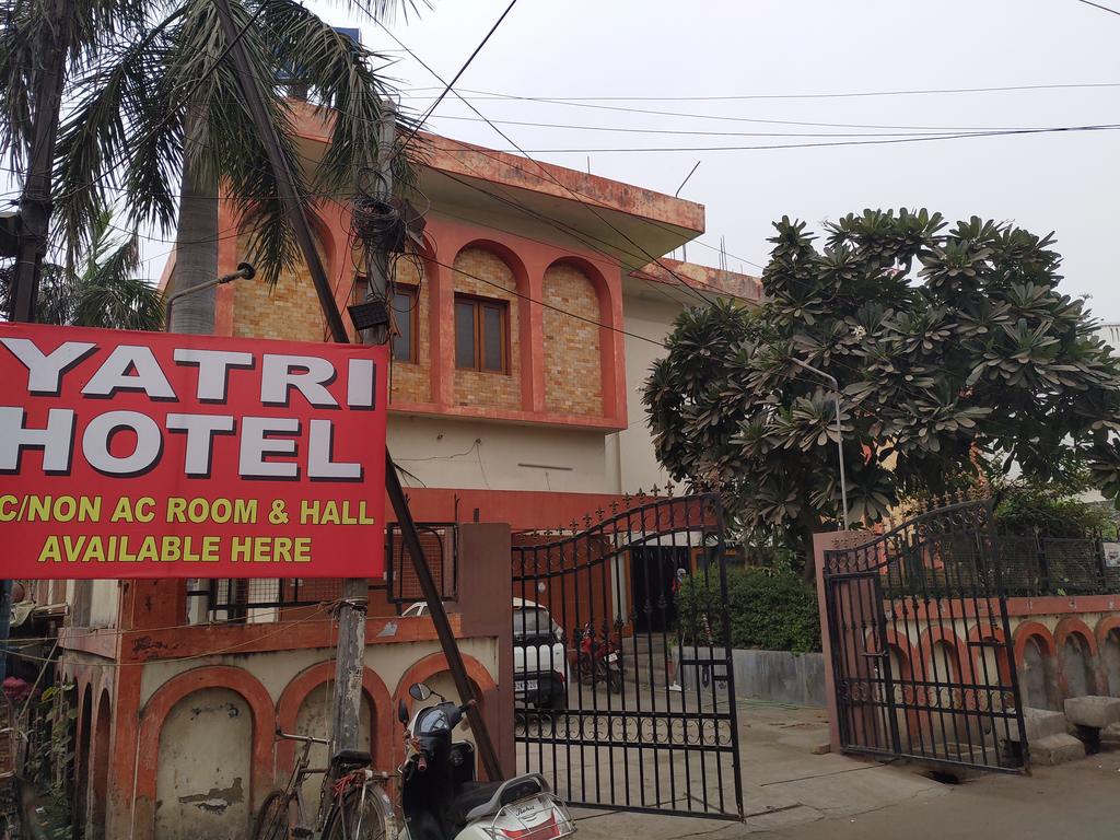 Yatri Hotel - Naka Hindola - Lucknow Image