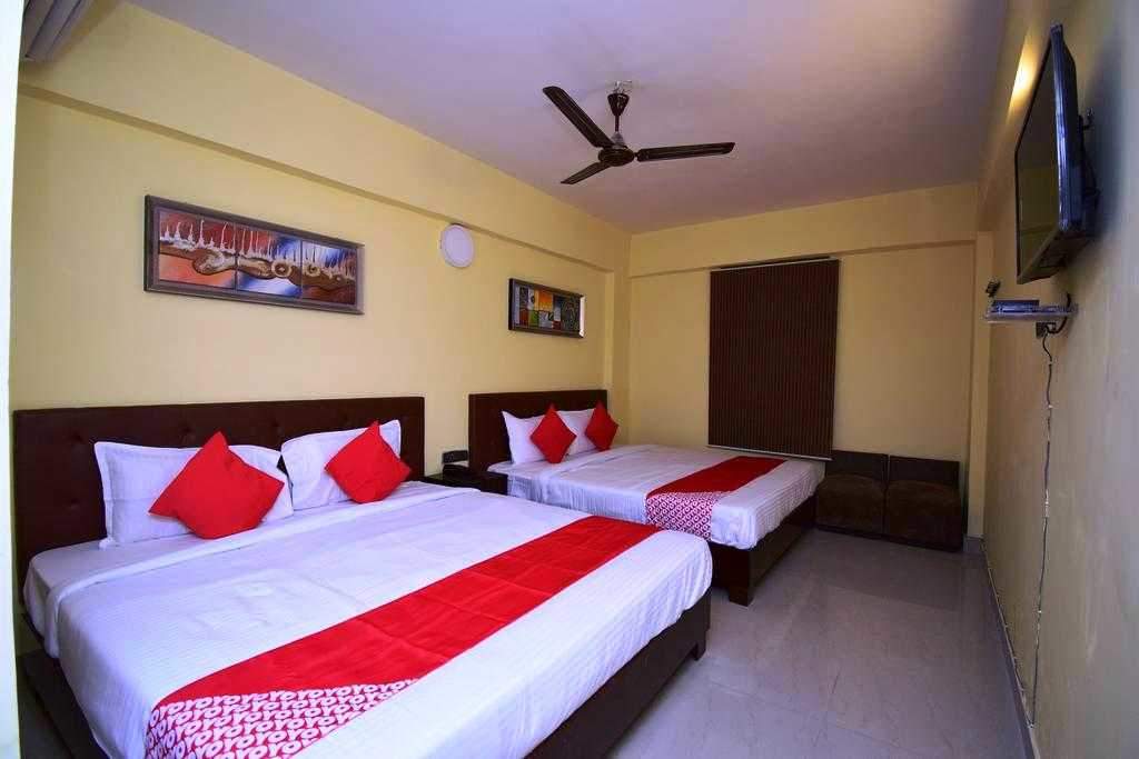 Chacha Hotel - Hari Mohan Bose Road - Kolkata Image