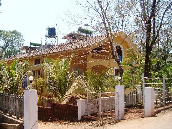 Planet Goa Beach Cottage - Bardez - Goa Image