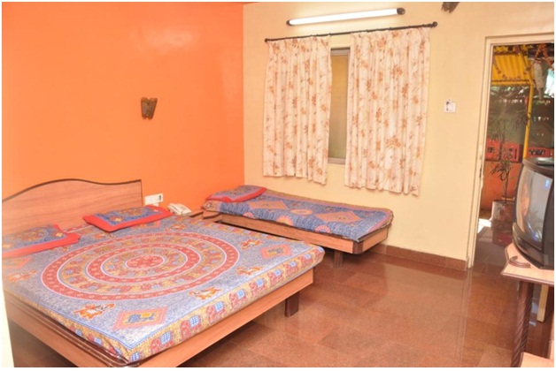 Hotel Nell's - MG Road - Mahabaleshwar Image