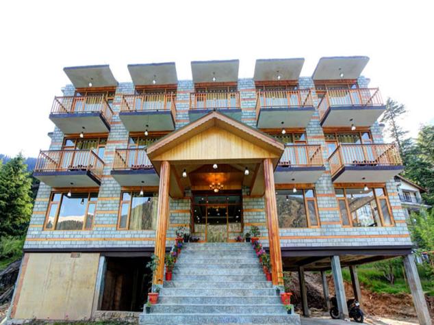 Hotel Manu Palace - Log Huts - Manali Image