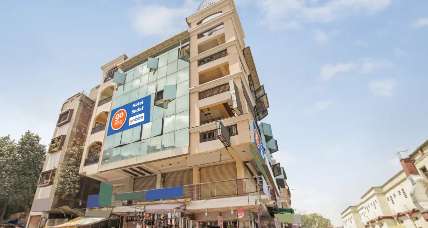Sadaf Guest House - Central Avenue - Nagpur Image