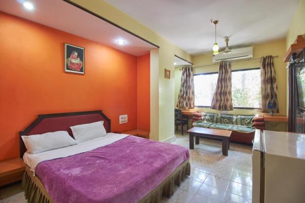 Shades Hotel - Magalwari Bazar Road - Nagpur Image