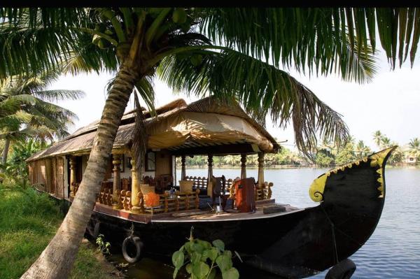 Valley Group Of Houseboats - Vallley Holidays - Srinagar Image