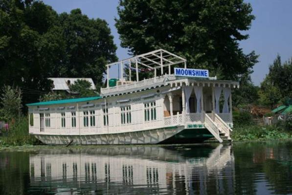 Moonshine Houseboats - Nagin Lake - Srinagar Image