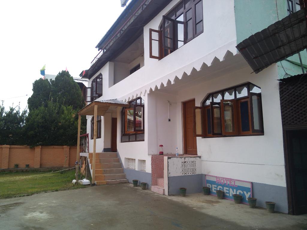 Hotel Regency - Khayam Chowk - Srinagar Image