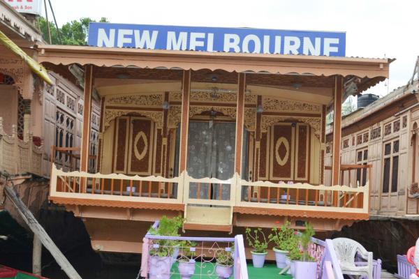 New Melbourne Houseboat - Dal Lake - Srinagar Image