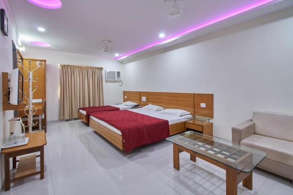 Parth Hotel - Udhna Darwaja - Surat Image