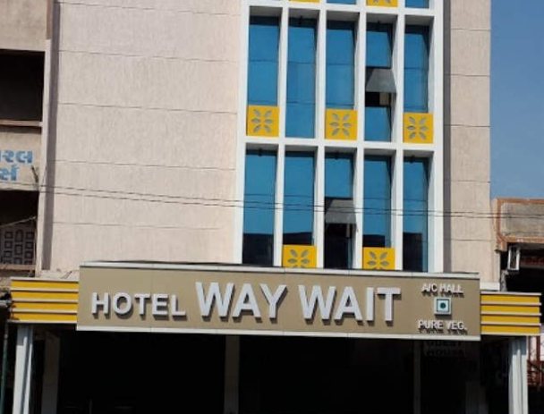 Way Wait Hotel - Kadodara - Surat Image