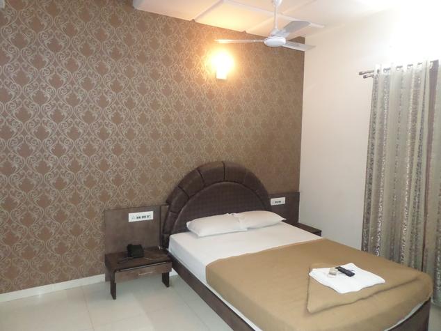 Hotel Mahendra - Vedant Nagar - Ahmednagar Image