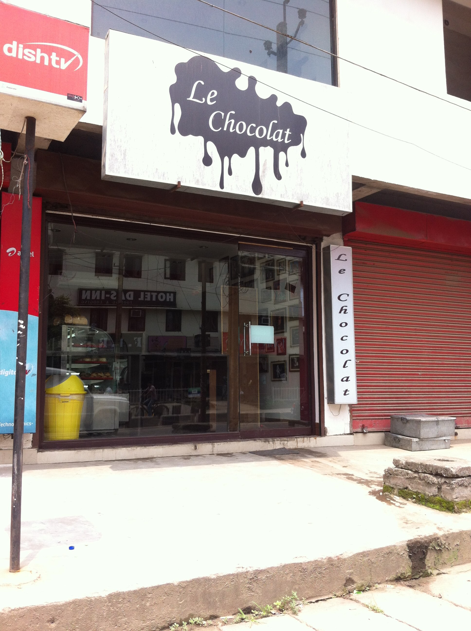 Le Chocolat - Zoo Tiniali - Guwahati Image