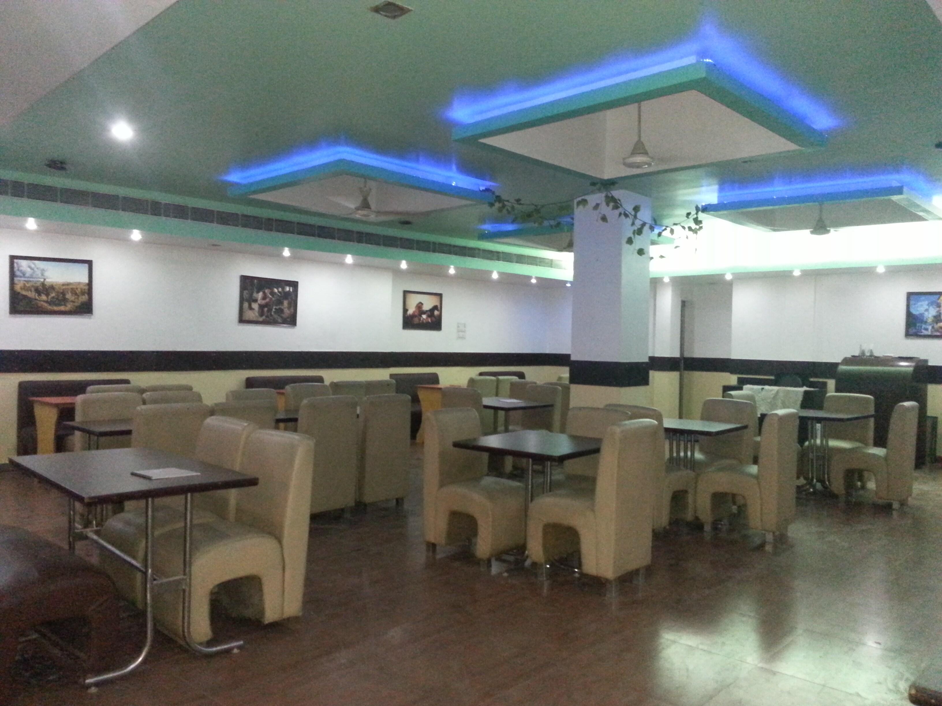 Motley Food Hub - Sector 15 - Faridabad Image