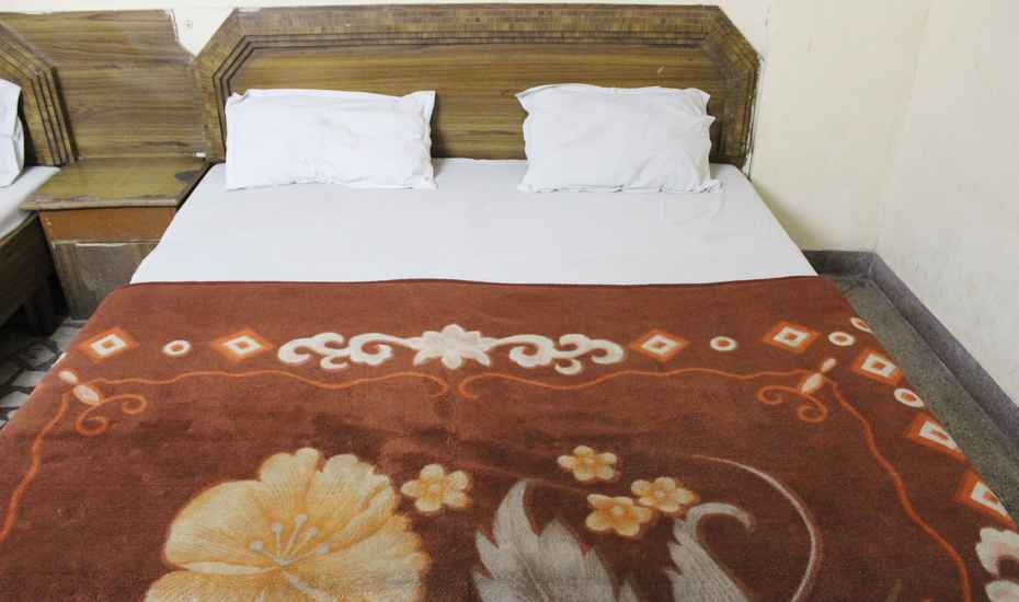 Lions Hotel - Jodhamal Road - Haridwar Image