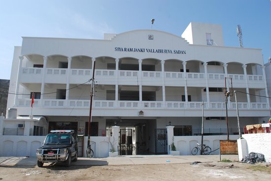 Siyaram Janki Vallabh Sewa Sadan - Motichur - Haridwar Image