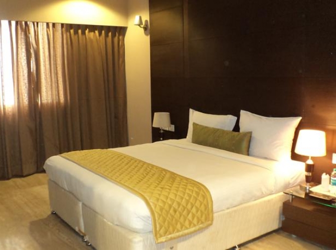 Hotel Golf View - Sector 37 - Noida Image