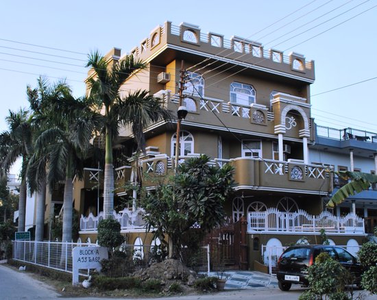 Puri Bed And Breakfast - Sector 34 - Noida Image