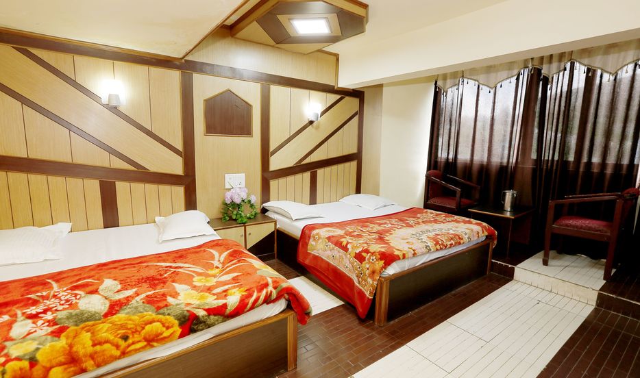 Hotel Shiv Shanti Grand - Club Road - Ooty Image