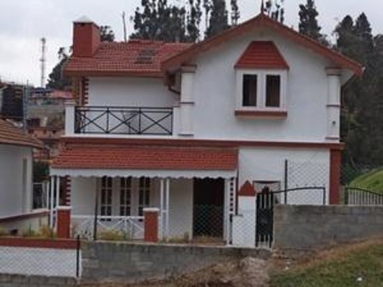 Suraj's Pine View Villas - Udhagamandalam - Ooty Image