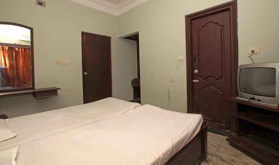 Jaya Inn Hotel - Mission Street - Puducherry Image