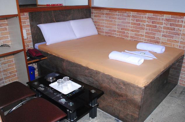 Hotel London - Phoenix Bay - Port Blair Image