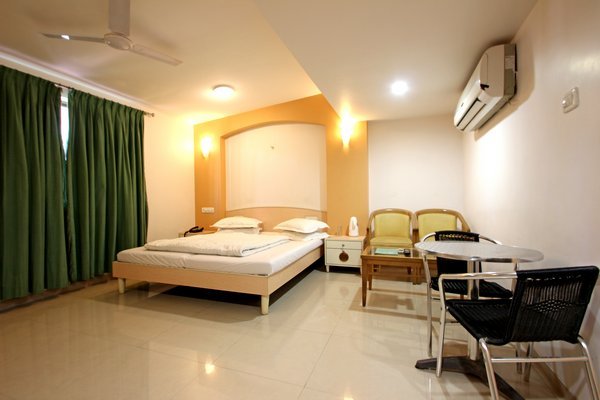 Hotel Ravi Kiran - Rewas Road - Alibaug Image