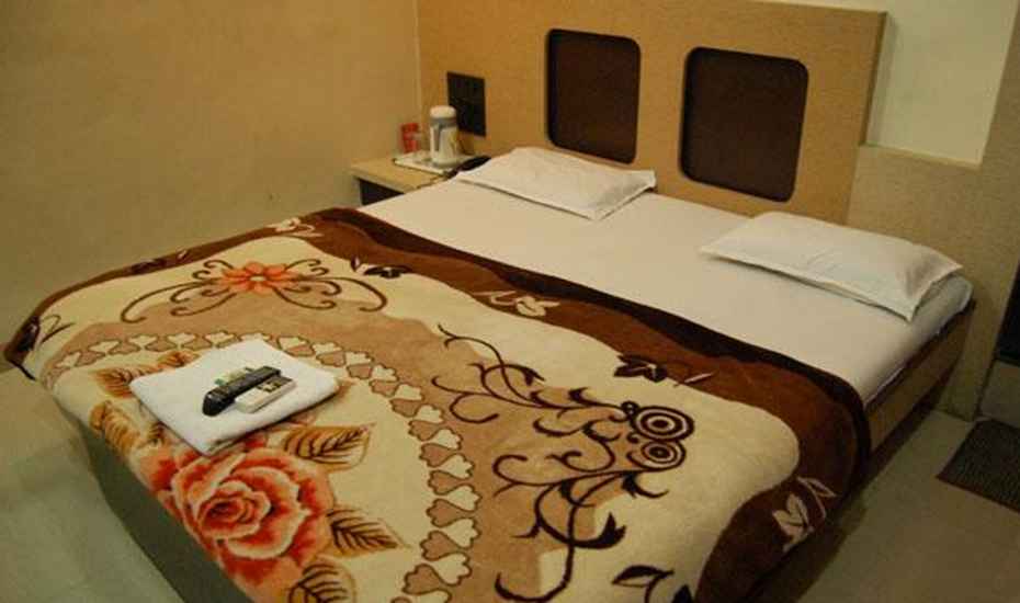 Hotel Shripad Continental - Paranjpe Colony - Amravati Image