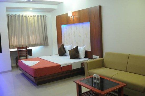 Hotel Apex - Varmada Nagar - Bharuch Image