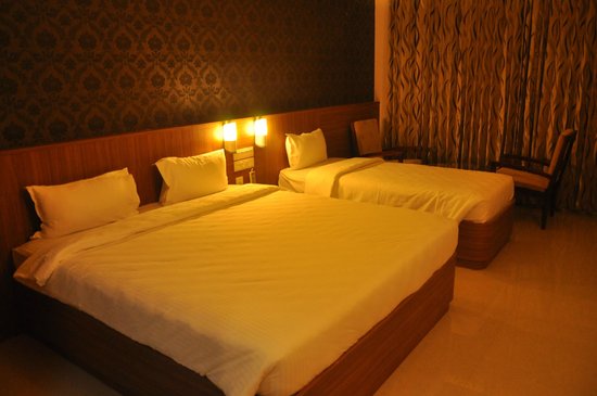 Hotel Rockfort Palace - Begambur - Dindigul Image