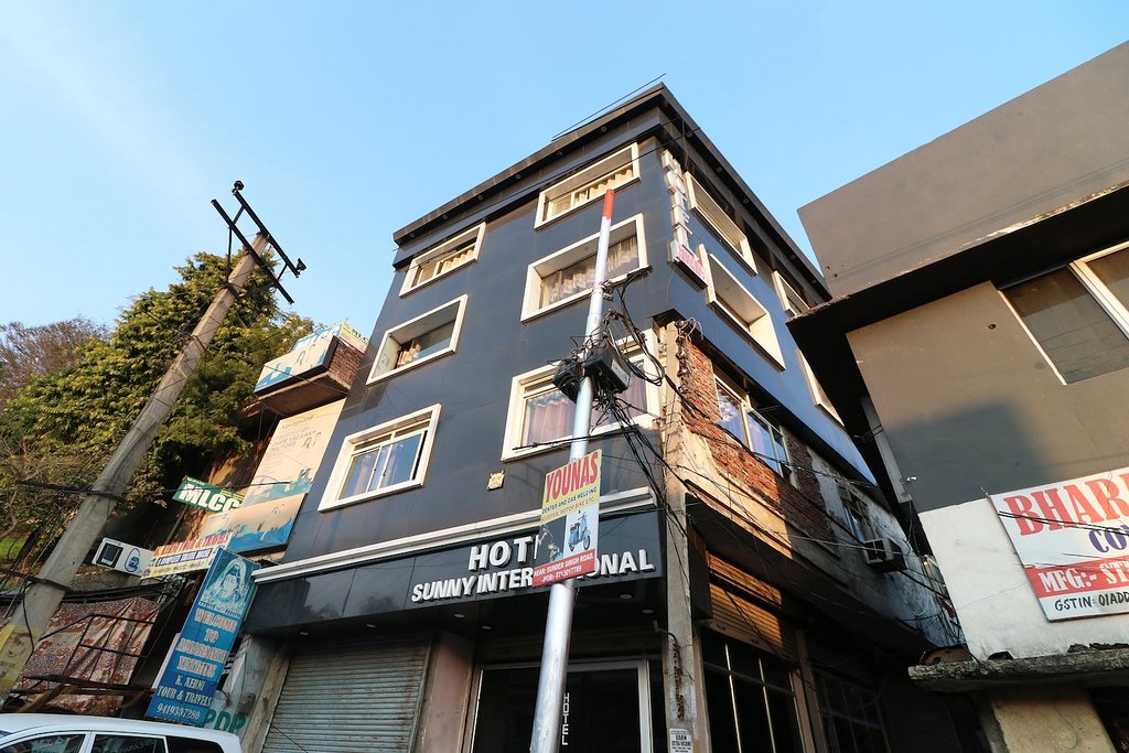 Hotel Sunny International - Swami Vivekanand Chowk - Jammu Image