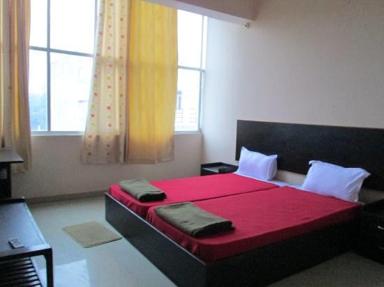 AP House Hotel - Devkali Road - Faizabad Image