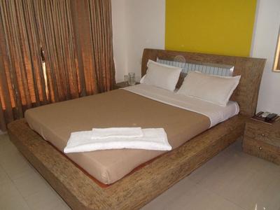 Aura Executive Home - Andheri East - Mumbai Image