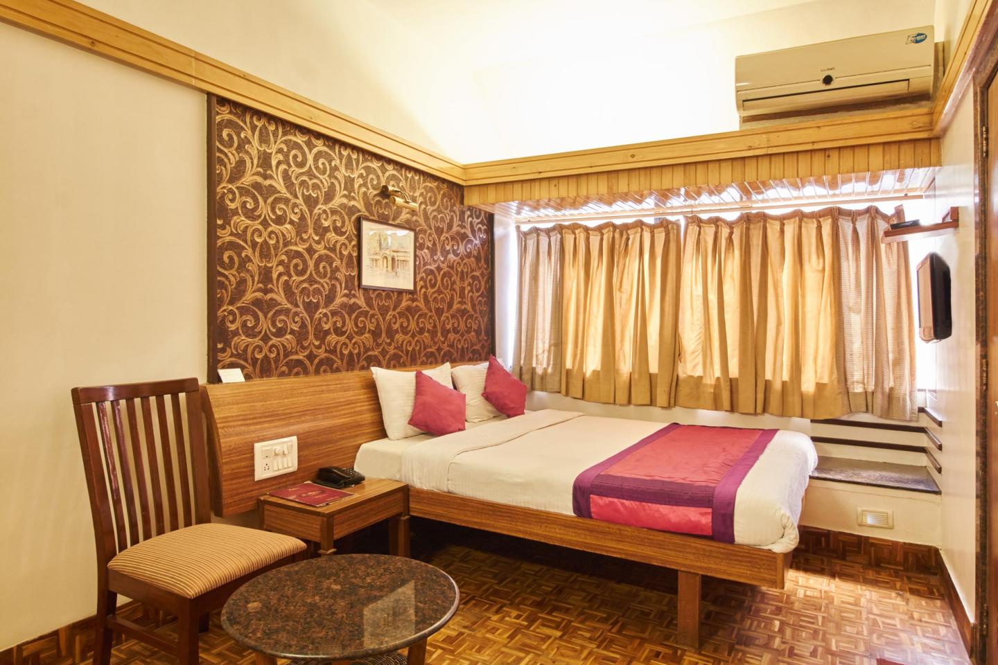 Hotel Sahara - Senapati Bapat Road - Pune Image