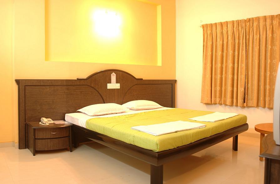 Hotel Vanashree - Karve Nagar - Pune Image