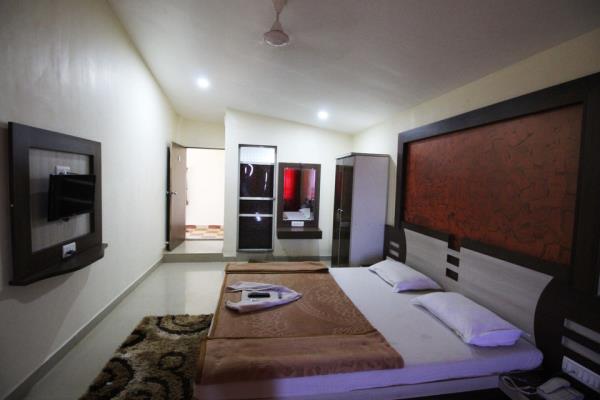 The Grand Paradise Hotel - Hinjewadi - Pune Image