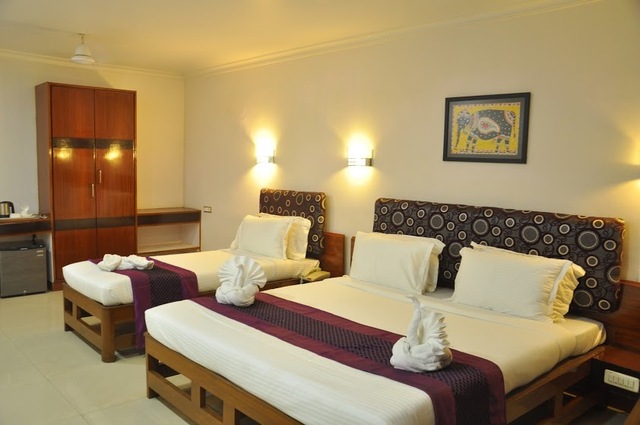 Hitech Grand Hotels - Leela Mahal Junction - Visakhapatnam Image