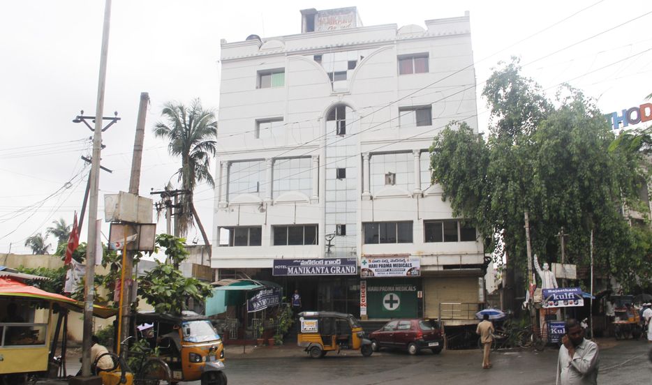 Hotel Manikanta Grand - Captain Rama Rao Junction - Visakhapatnam Image