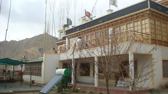 Chubi Sponbo Guest House - Leh Image