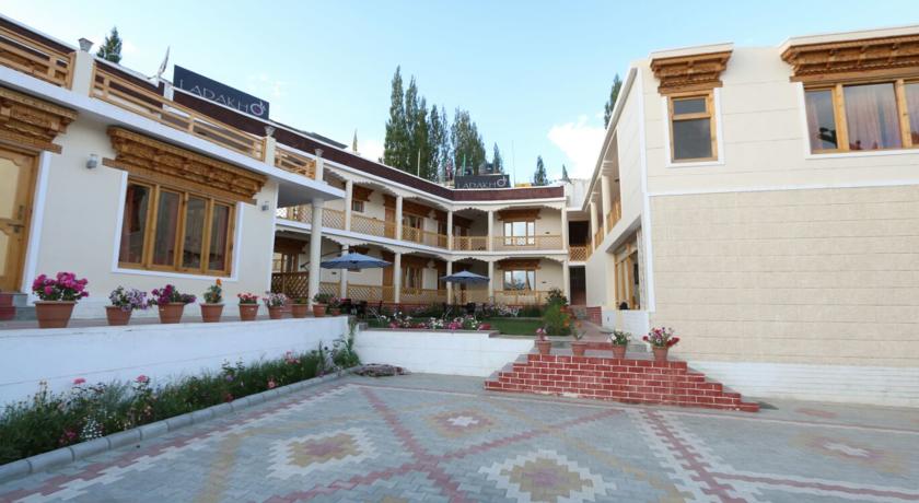 Hotel Ladakh Inn - Old Road - Leh Image