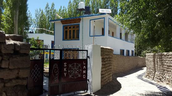 Jamspal Guest House - Fort Road - Leh Image