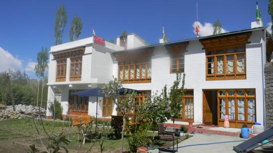 Jimmy Guest House - Upper Tukcha Road - Leh Image