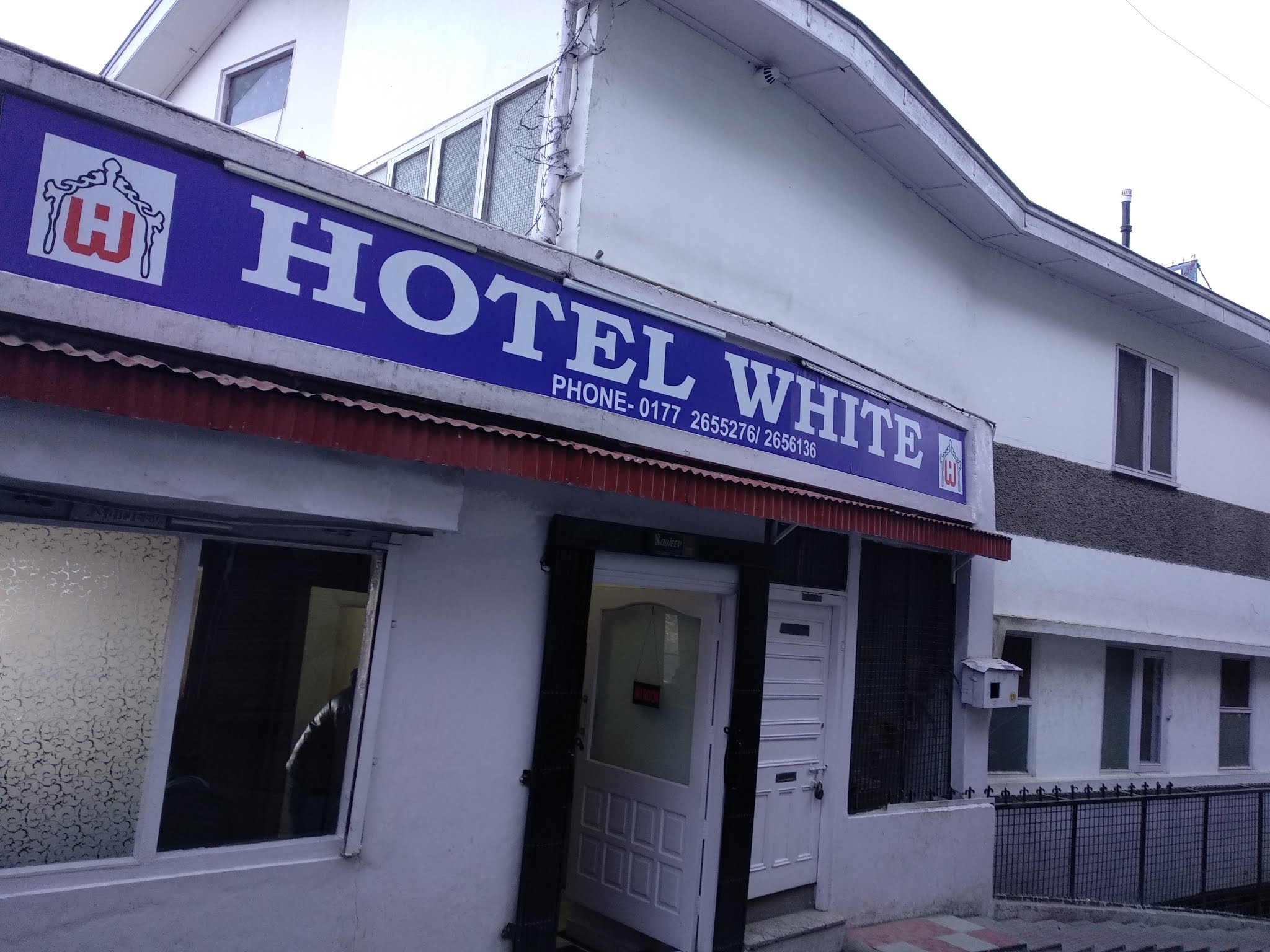 Hotel White - Lakkar Bazar - Shimla Image