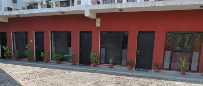 Clover Lodge - Tilak Nagar - Kanpur Image