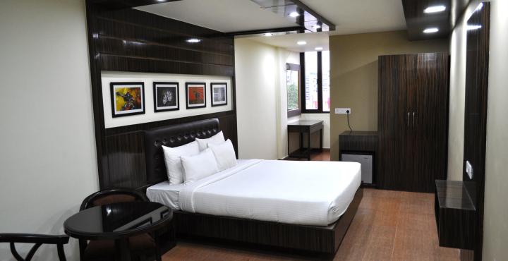 Vatika Premier Hotel - Rupaspur - Patna Image