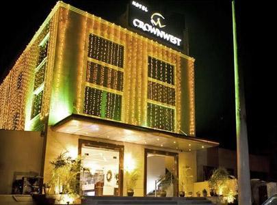 Hotel Crownwest - Kambali Village - Mohali Image