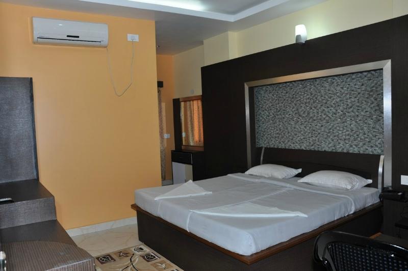 Hotel Barbareek - Mawlonghat - Shillong Image