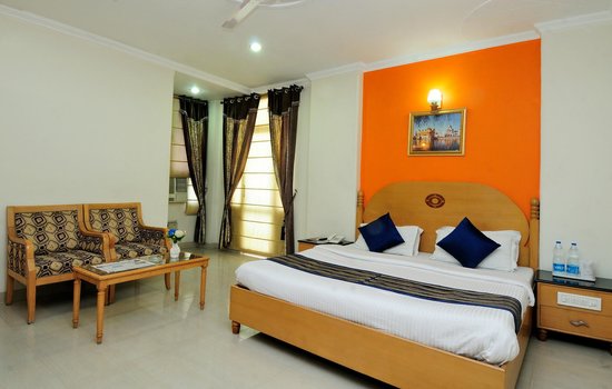 Majestic Grand Hotel - Paragpur - Jalandhar Image