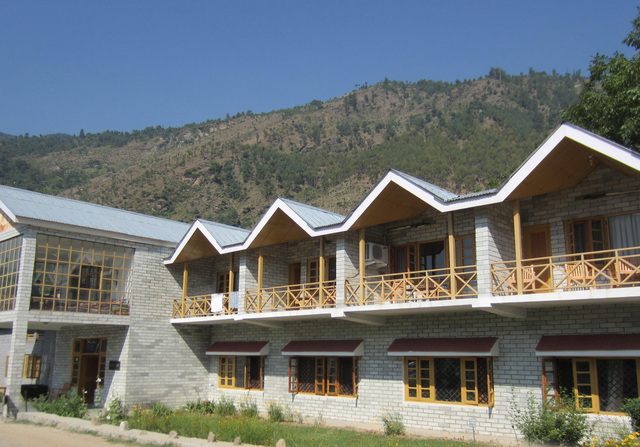 The Sarvari HPTDC - Dhalpur - Kullu Image