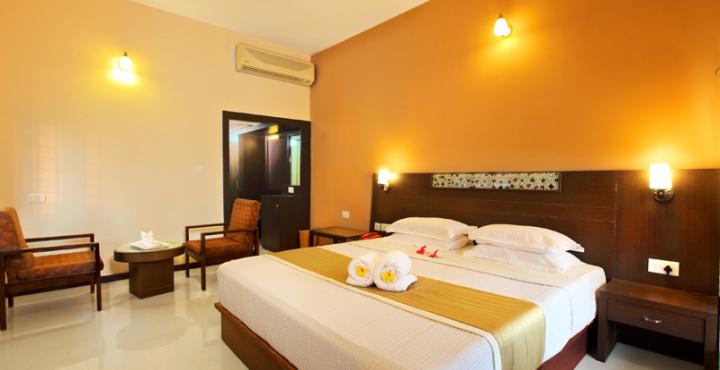 Leisure Vacations Goldfield Lake Resort - Illikkalam Road - Kumarakom Image